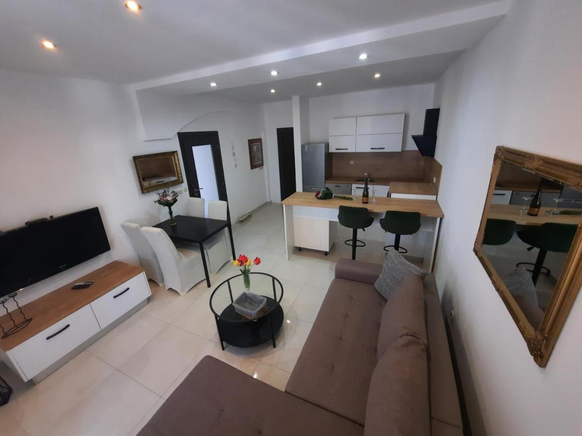 Apartments Bagaric Trogir Eksteriør billede