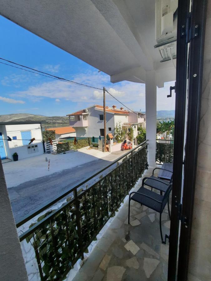 Apartments Bagaric Trogir Eksteriør billede