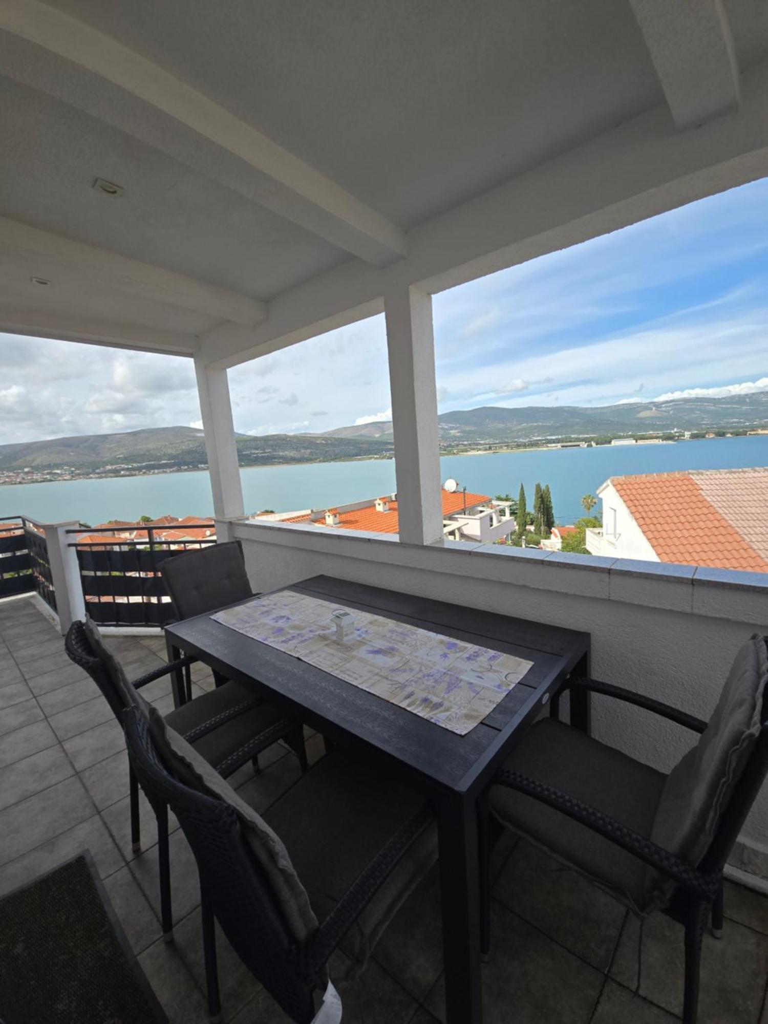 Apartments Bagaric Trogir Eksteriør billede